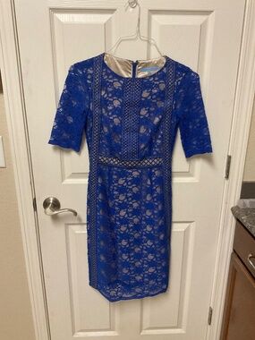 EUC.  Beautiful Royal Blue lace Antonio Melani dress.  Size 0. Fully lined.